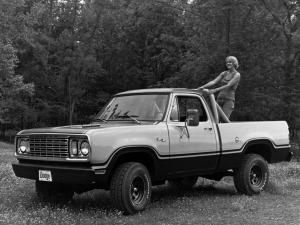 Dodge W150 Power Wagon Sweptline Macho Pkg '1978